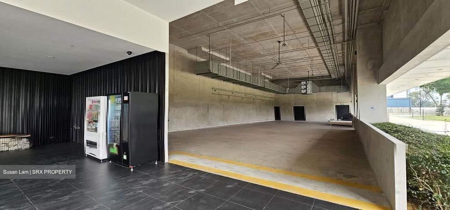 Tuas Road (D22), Retail #633273001